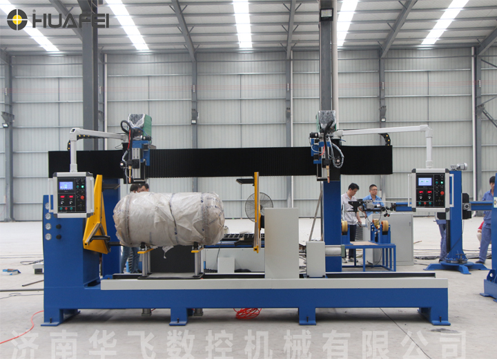 筒體環(huán)縫單頭焊接專機(圖1) 筒體環(huán)縫單頭焊接專機(圖1)